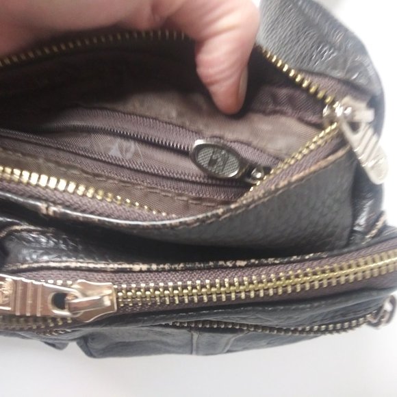 Fuzhiniao Brown Leather Hip Pack Crossbody Travel Streetwear Man Bag Unisex VGC - Picture 6 of 8